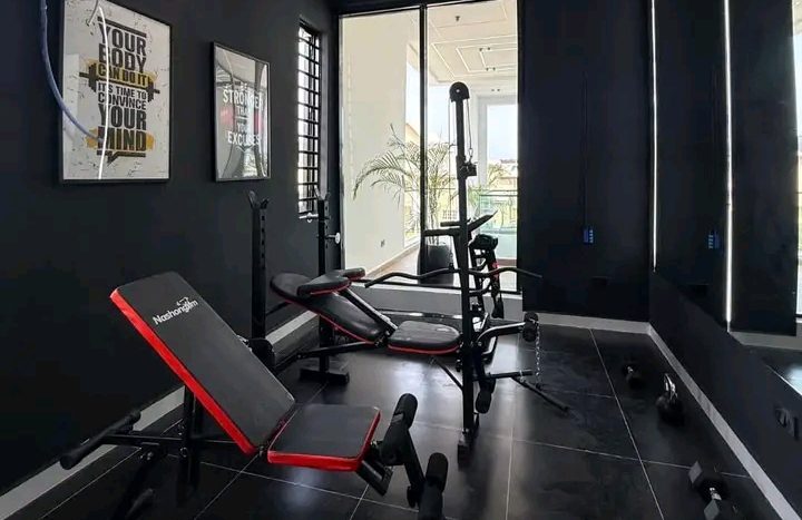 Luxury 5-Bedroom Fully Detached Duplex with Swimming Pool & Private Gym – Ikota, Lekki